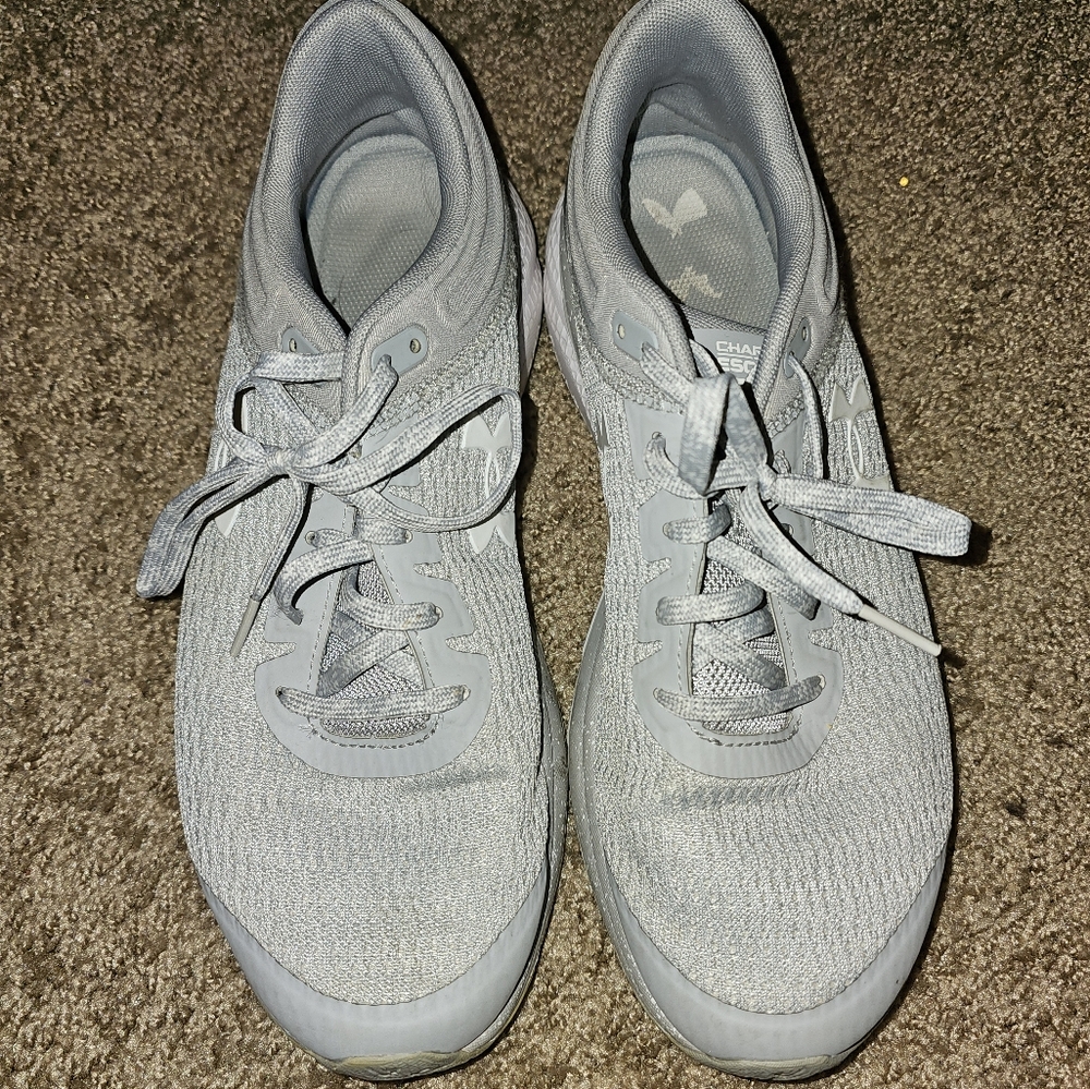Under Armour Light Gray Running Shoes